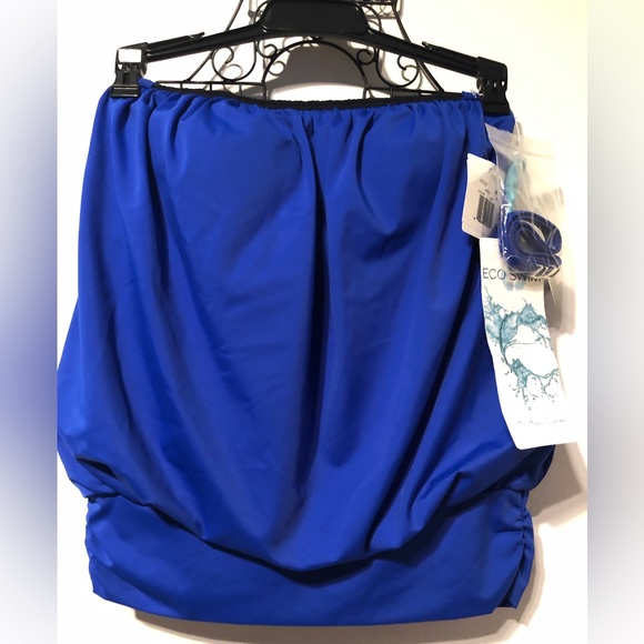 AQUA GREEN, ECO SWIM WOMEN’S SWIM TOP NWT WITH STRAPS SIZE 8 IN BLUE COLOR - Picture 8 of 9